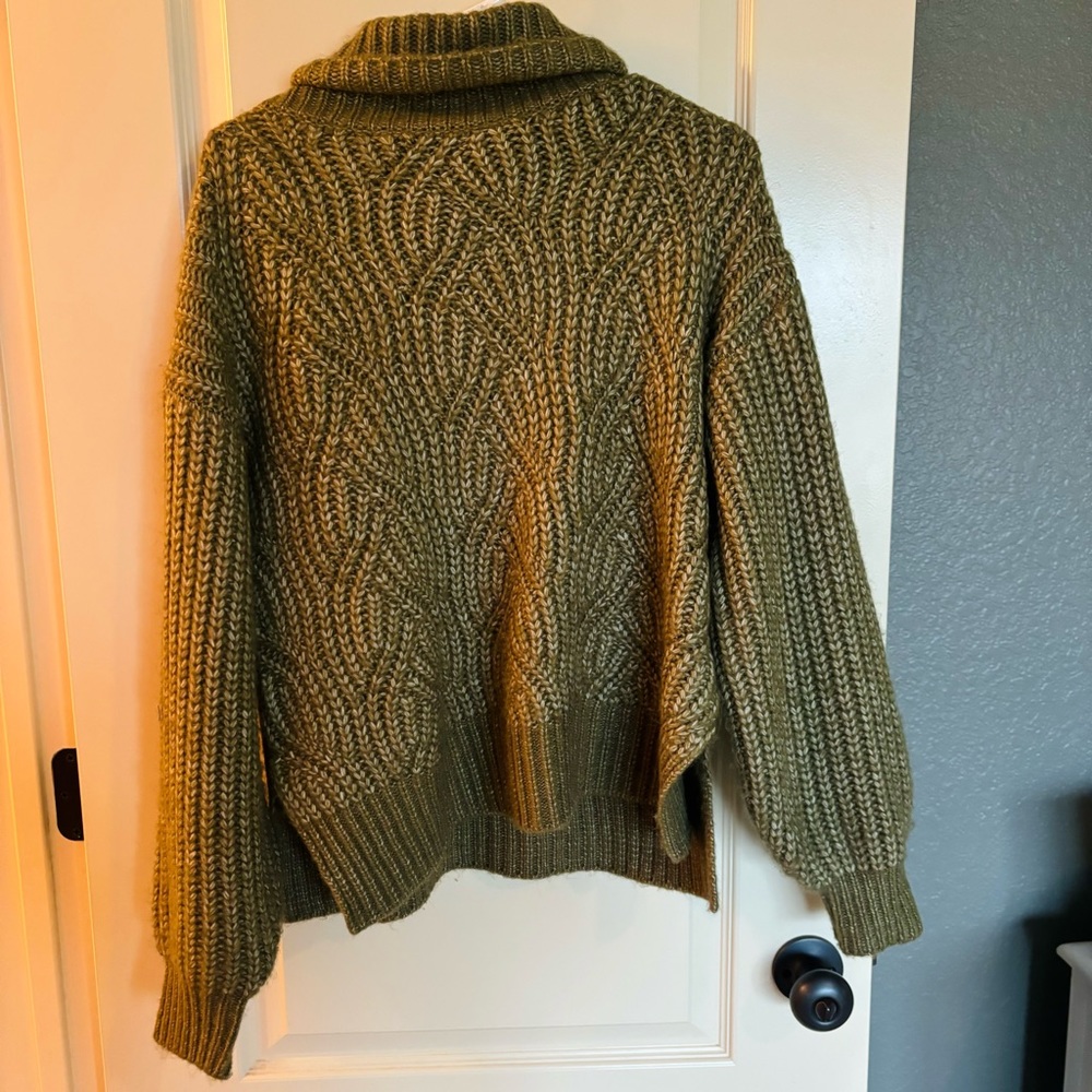 Target a New Day Cable Knit Sweater Green Size: XS